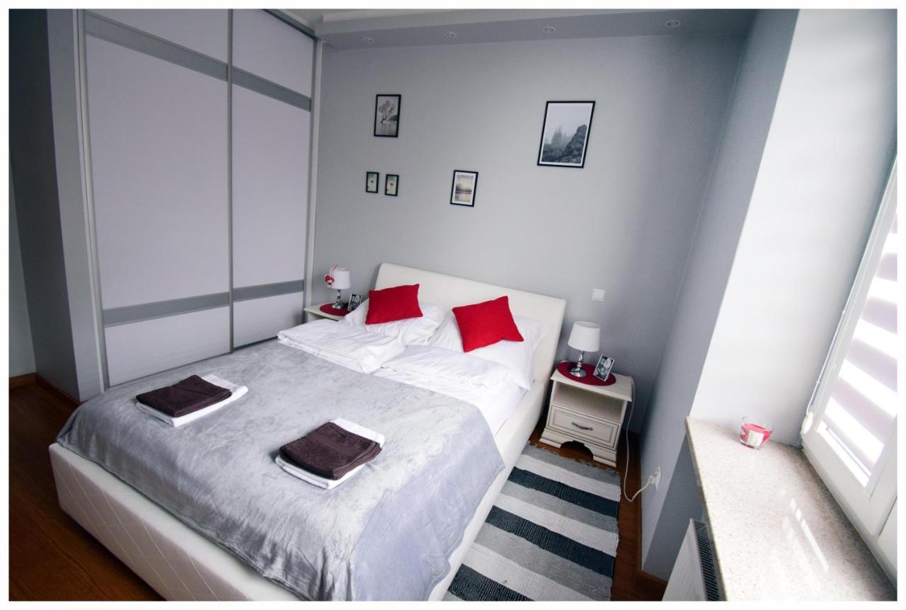 Апартаменты Color 24 Apartament IV Сталёва-Воля Экстерьер фото